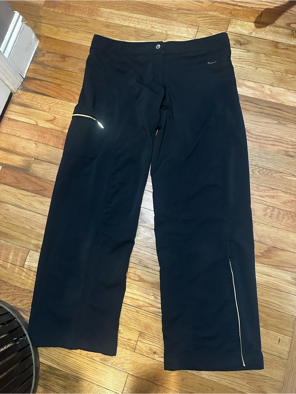 Nike Sphere Dry Women’s Track Pants Black Gold Panel Zip Pocket Performance XL